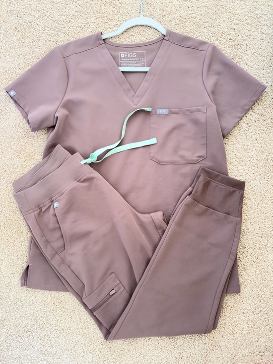 Figs Other - Figs Smokey Taupe scrub set